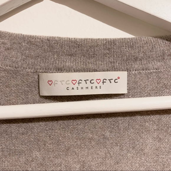 FTC 100% Cashmere Cardigan Floral Embroidery - Picture 6 of 15